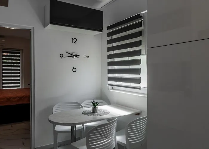 Apartament By The Sea - 23250